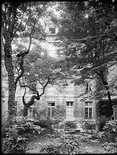 L'hôtel de Vassan : la façade sur le jardin