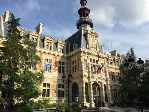 La mairie du 12e arrondissement La mairie du 12e arrondissement