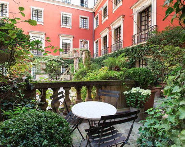 L'hôtel Costes : le patio intérieur