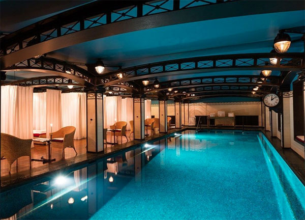 L'hôtel Costes : la piscine et le spa