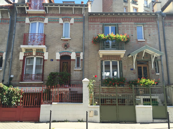 Les maisons de la rue Ernest et Henri Rousselle