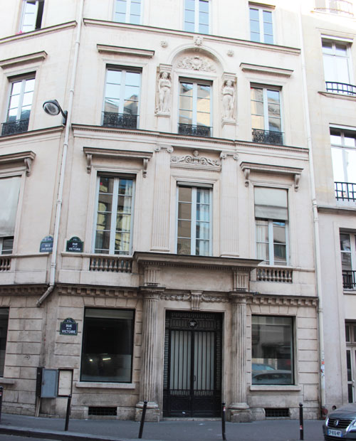 L'hôtel Bélanger : la façade rue de la Victoire ajoutée au XIXe siècle, état actuel L'hôtel Bélanger : la façade rue de la Victoire ajoutée au XIXe siècle, état actuel