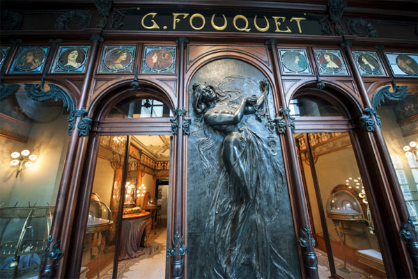 La bijouterie Fouquet décorée par Alphonse Mucha